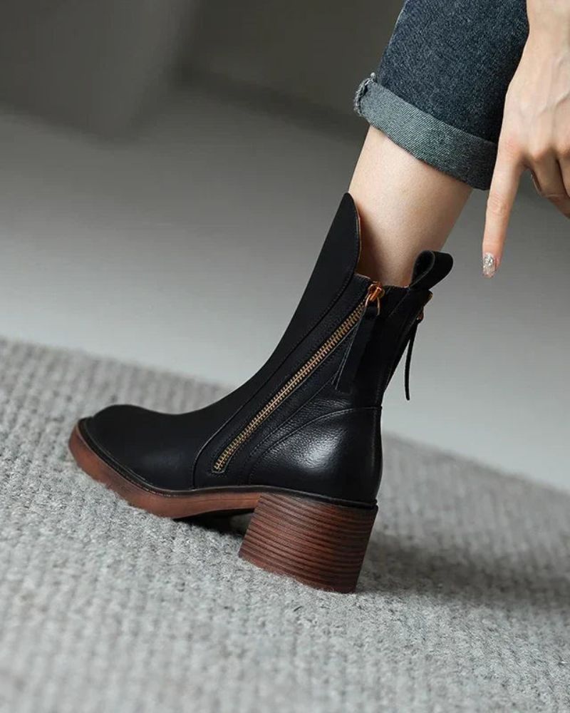 Women’s Elegant Heeled Boots