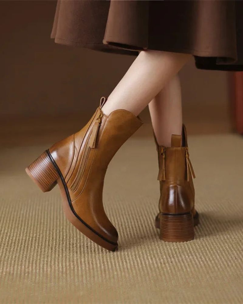Women’s Elegant Heeled Boots