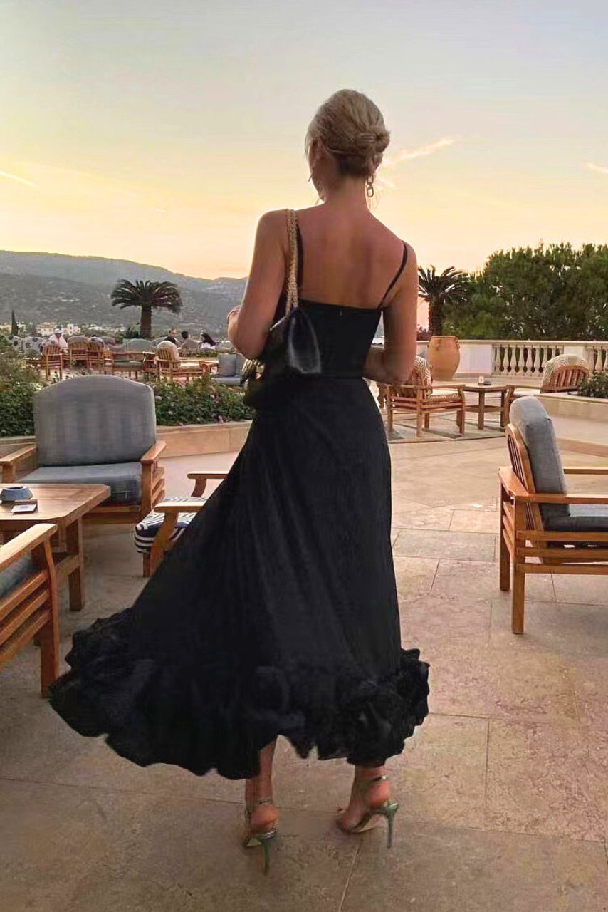 Women’s Elegant Flowing Evening Dress