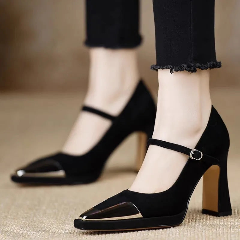 Women’s Classic Closed Toe Dress Pumps