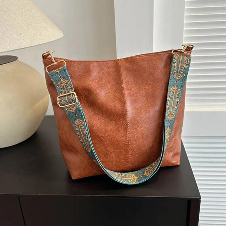 Women’s Vintage Classic Shoulder Bag