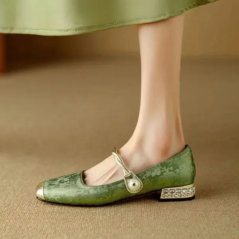 Women’s Buckle Strap Closed Toe Mary Jane Shoes