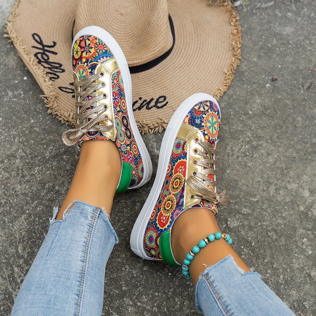 Women’s Printed Low-Top Lace-Up Sneakers