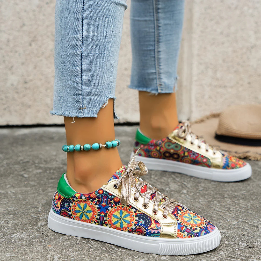 Women’s Printed Low-Top Lace-Up Sneakers