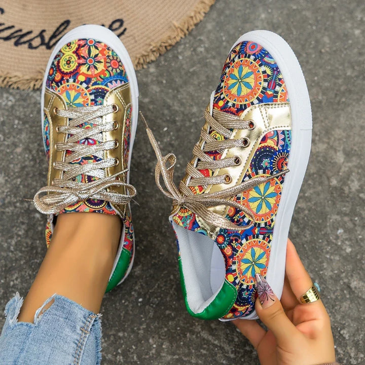 Women’s Printed Low-Top Lace-Up Sneakers