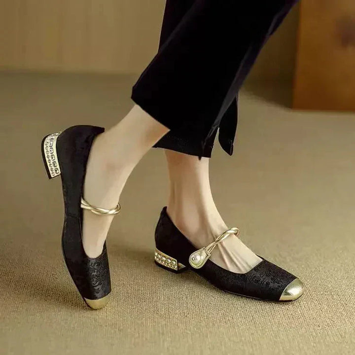 Women’s Buckle Strap Closed Toe Mary Jane Shoes