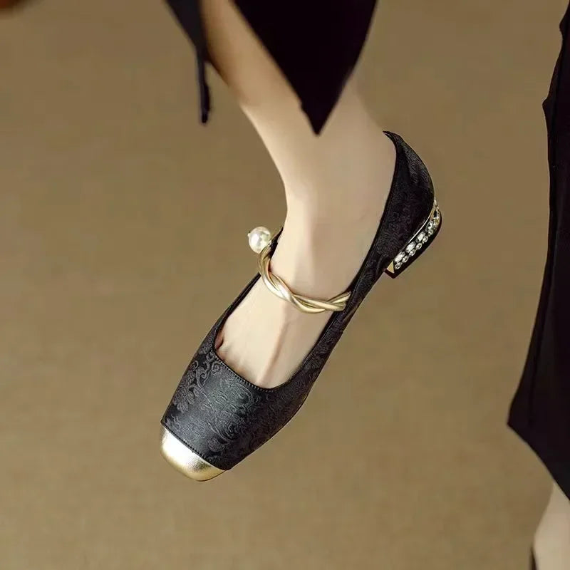 Women’s Buckle Strap Closed Toe Mary Jane Shoes