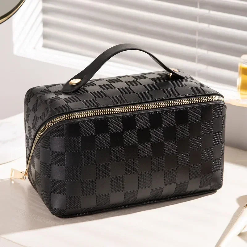 Collapsible Large Capacity Storage Tote With Lid