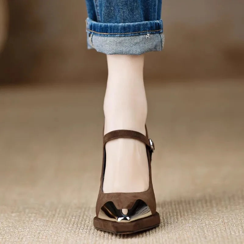 Women’s Classic Closed Toe Dress Pumps