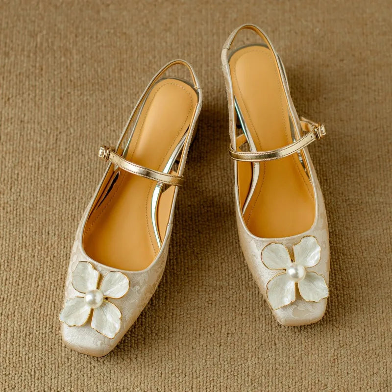 Women’s Elegant Closed-Toe Dress Pumps