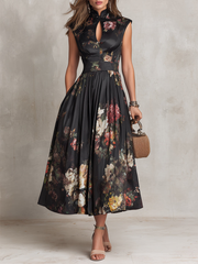 Women’s Black Floral Pleated Midi Dress