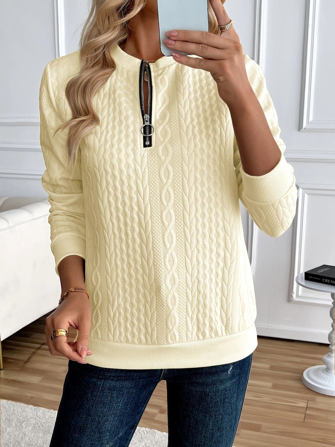 Women’s Textured Zip Up Sweatshirt
