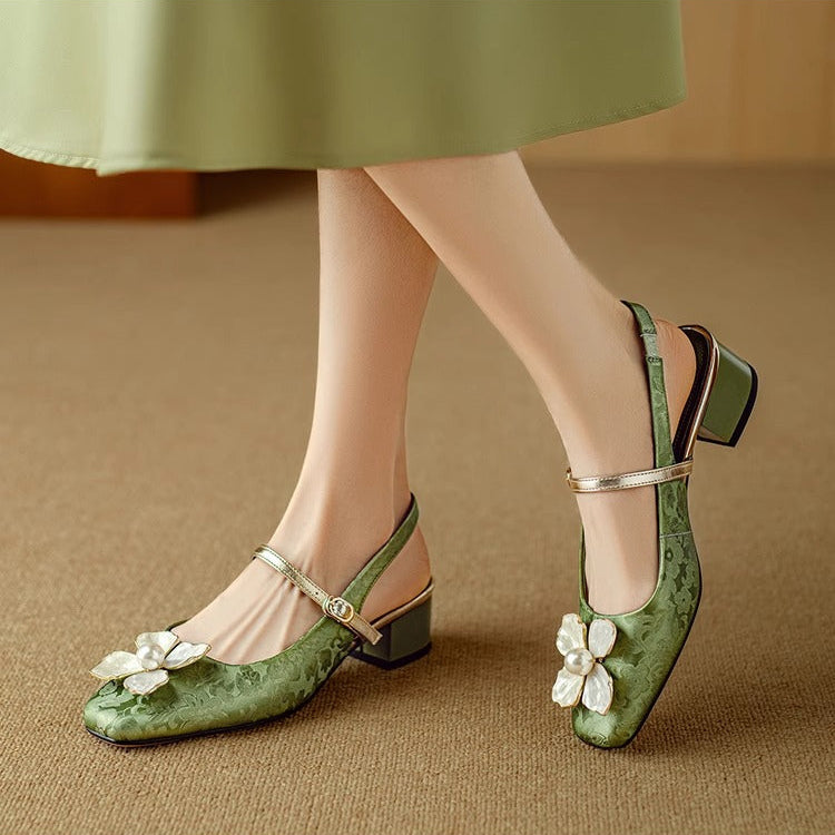 Women’s Elegant Closed-Toe Dress Pumps