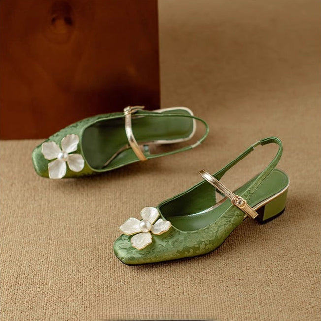 Women’s Elegant Closed-Toe Dress Pumps