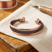 Women’s Adjustable Minimalist Cairn Bracelet