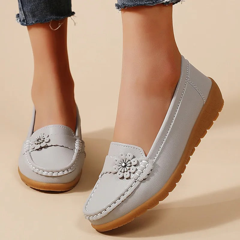 Women’s Soft Sole Comfort Shoes