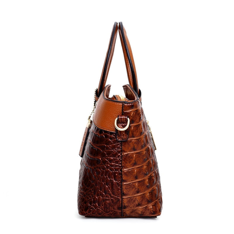 Women’s Classic Heritage Shoulder Bag