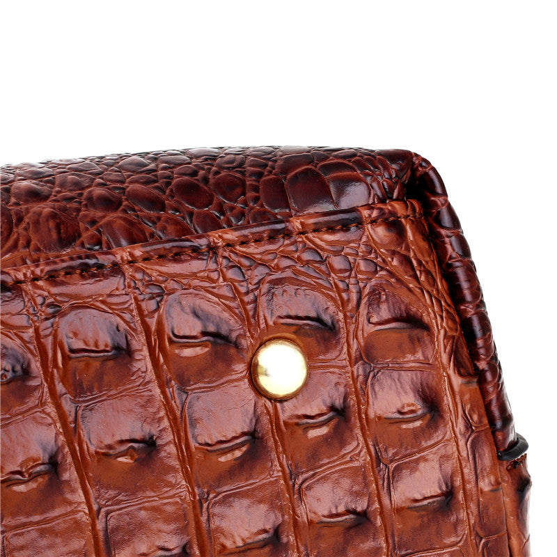 Women’s Classic Heritage Shoulder Bag